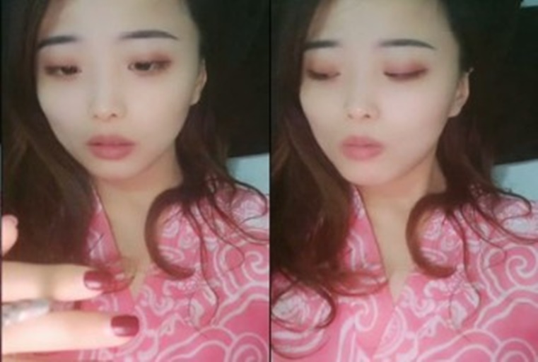 丰满巨乳女友拿多种道具自慰舔硬男友鸡巴后入啪啪
